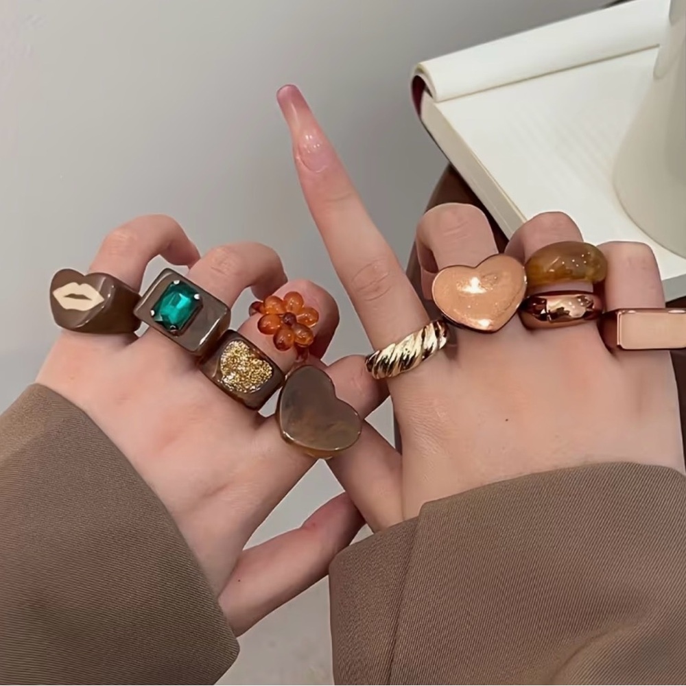 Stackable Brown & Gold Heart Resin Ring Set Retro Statement Jewelry